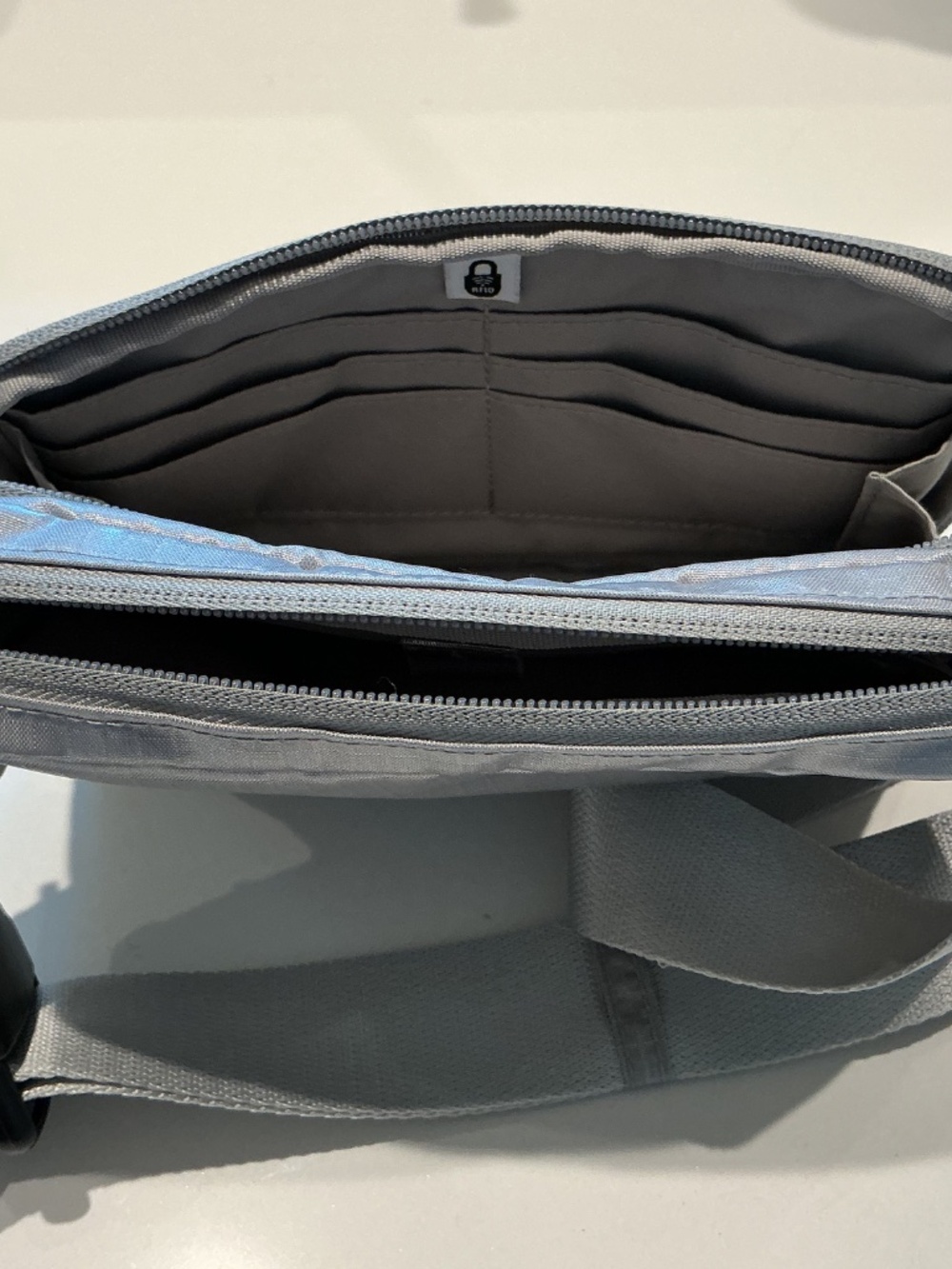 Quince Belt Bag - Silver in Excellent Condition - Picture 8 of 9